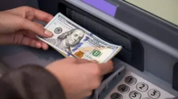 ثبات سعر الدولار اليوم الثلاثاء 14 أبريل 2026 عند 53.04 جنيه للشراء في البنك التجاري الدولي